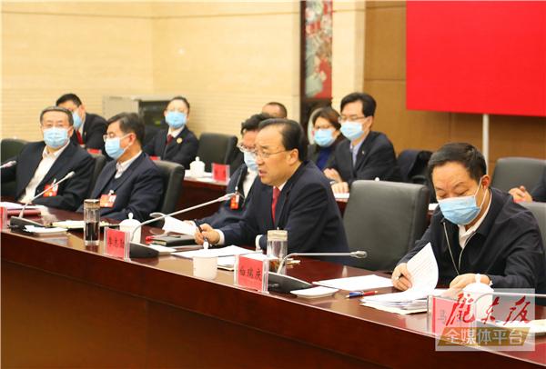 李志勛在省十三屆人大四次會(huì)議慶陽代表團(tuán)審議省政府省人大常委會(huì)和省法檢“兩院”工作報(bào)告