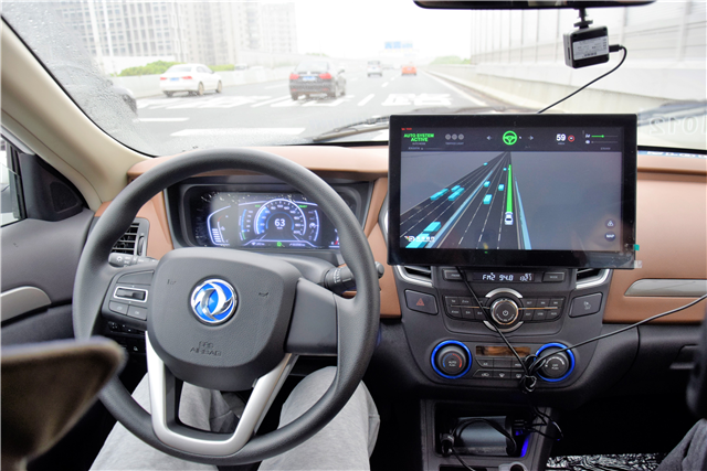 【櫻花又開(kāi)放——疫后重振看湖北】春來(lái)“東風(fēng)”起 “中國(guó)車谷”實(shí)至名歸_fororder_圖片1