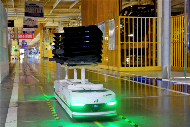 【櫻花又開(kāi)放——疫后重振看湖北】春來(lái)“東風(fēng)”起 “中國(guó)車谷”實(shí)至名歸_fororder_圖片2