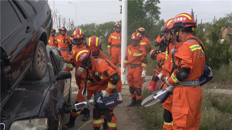 慶陽(yáng)消防救援部門開展跨區(qū)域地震救援實(shí)戰(zhàn)演練