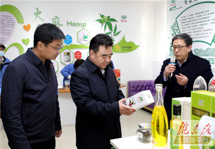 黃澤元在正寧縣調研時強調 把握特點 抓牢重點 突破難點 全面提升縣域經(jīng)濟社會發(fā)展水平