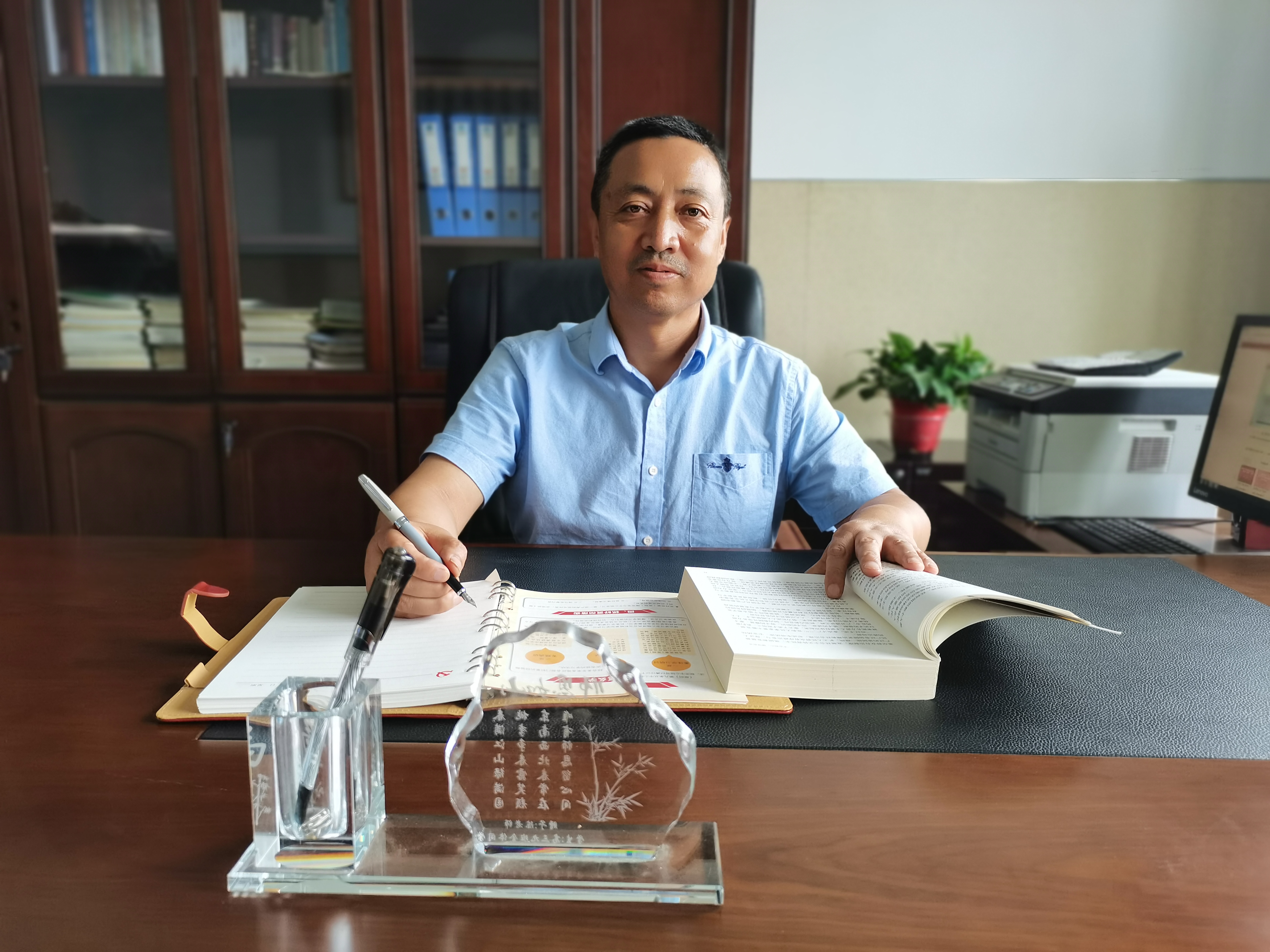 【教育高質(zhì)量發(fā)展·校長訪談】傳承紅色基因 培育時代紅苗——訪慶城縣隴東中學黨總支副書記、校長陳基