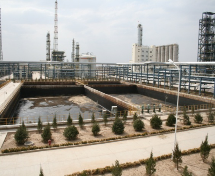 中國石油慶陽石化公司嚴(yán)守安全環(huán)保底線，減少地表水和地下水開采。隴東報(bào)全媒體記者 劉萍凝 攝