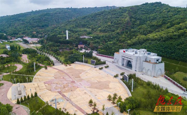 因?yàn)槟狭?，?ài)上閱讀