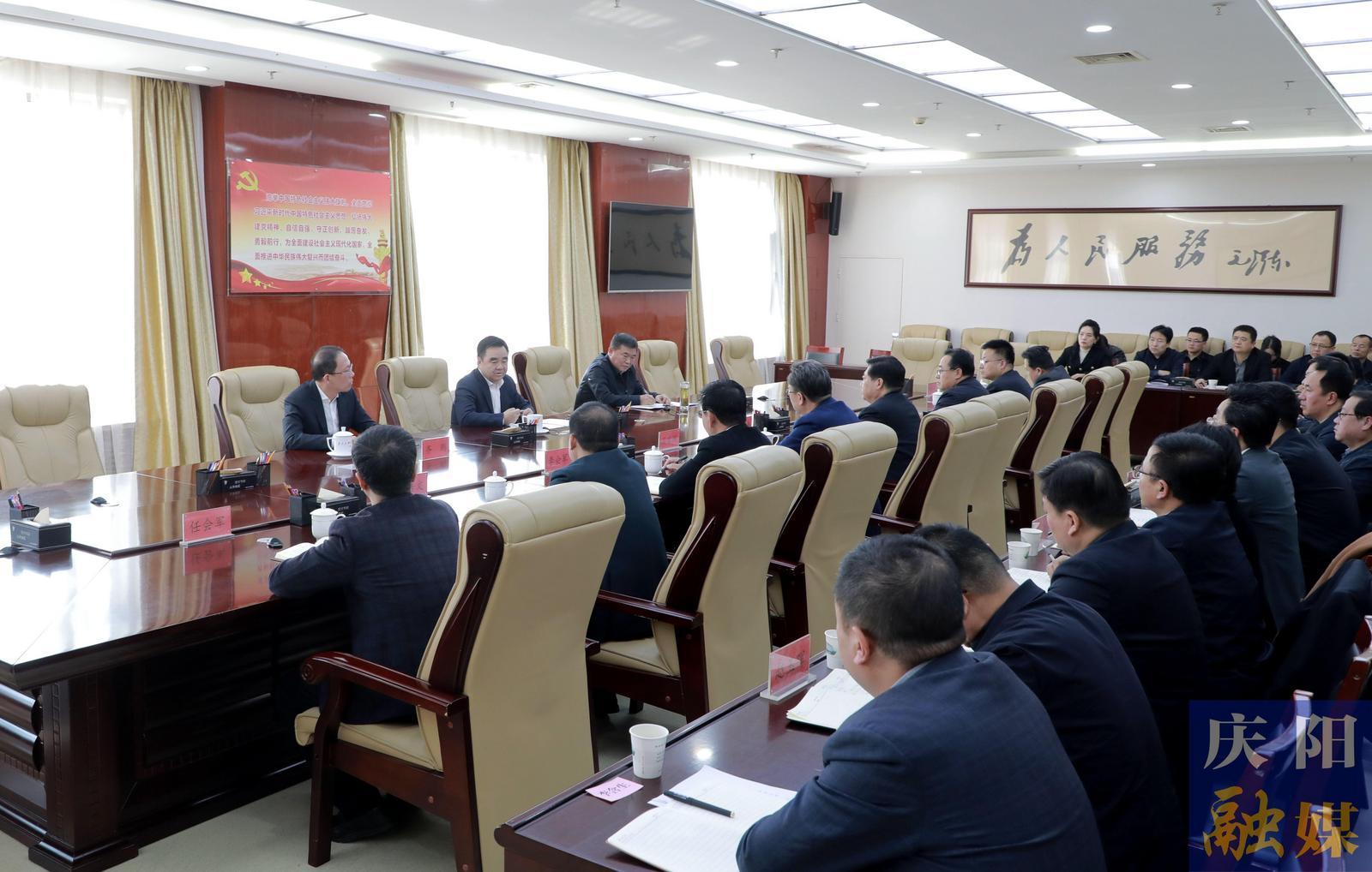 黃澤元在市直組織人事系統(tǒng)干部大會上強(qiáng)調(diào) 錘煉政治品格扎實(shí)作風(fēng)高強(qiáng)本領(lǐng) 為高質(zhì)量發(fā)展提供堅(jiān)強(qiáng)組織保證