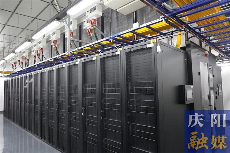 【數(shù)字慶陽】點(diǎn)亮綠色算力大底座  燧弘華創(chuàng)智算中心啟動(dòng)運(yùn)營