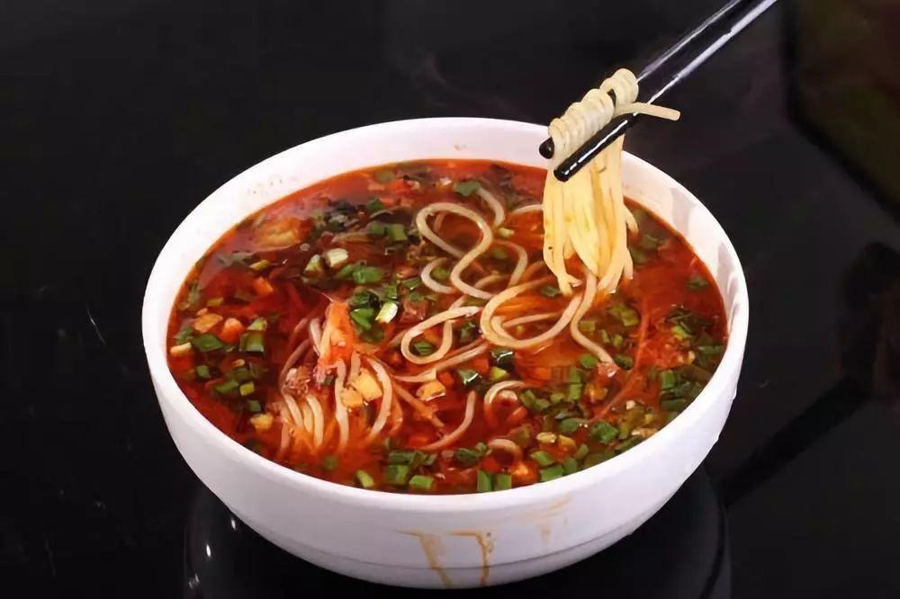 吃完天水麻辣燙？下一站，慶陽饸饹面！