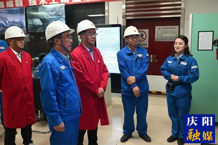 戴超帶隊(duì)在慶陽(yáng)市開(kāi)展“雙千行動(dòng)”調(diào)研 視察和生態(tài)環(huán)保專(zhuān)項(xiàng)監(jiān)督工作