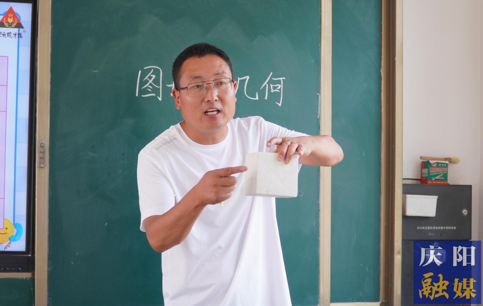 【美好教育·發(fā)現(xiàn)最美校長(zhǎng)】田風(fēng)翀：讓村里娃“上好學(xué)”