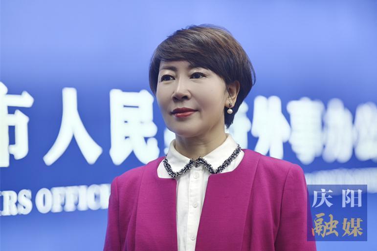 【數(shù)字經(jīng)濟(jì)招商選資】建機(jī)制 強(qiáng)服務(wù) 推動(dòng)招商選資工作抓實(shí)見(jiàn)效——訪市政府外事辦黨組書(shū)記、主任李林芳