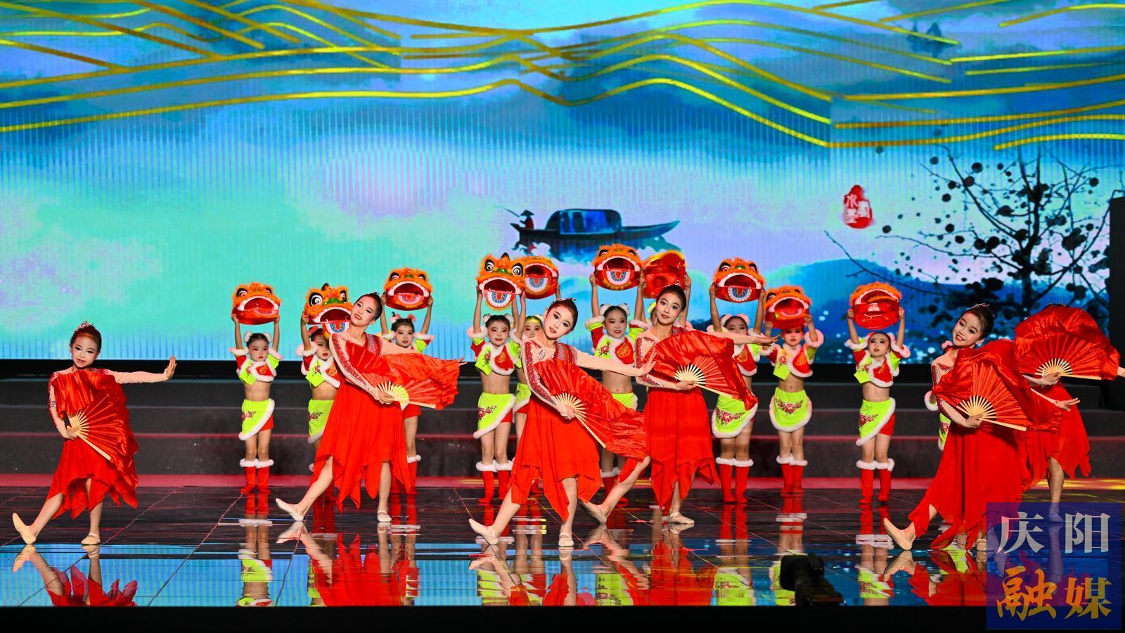 【攝影報(bào)道】“大劇院之春”2025慶陽市少兒春晚（第一場）舉行