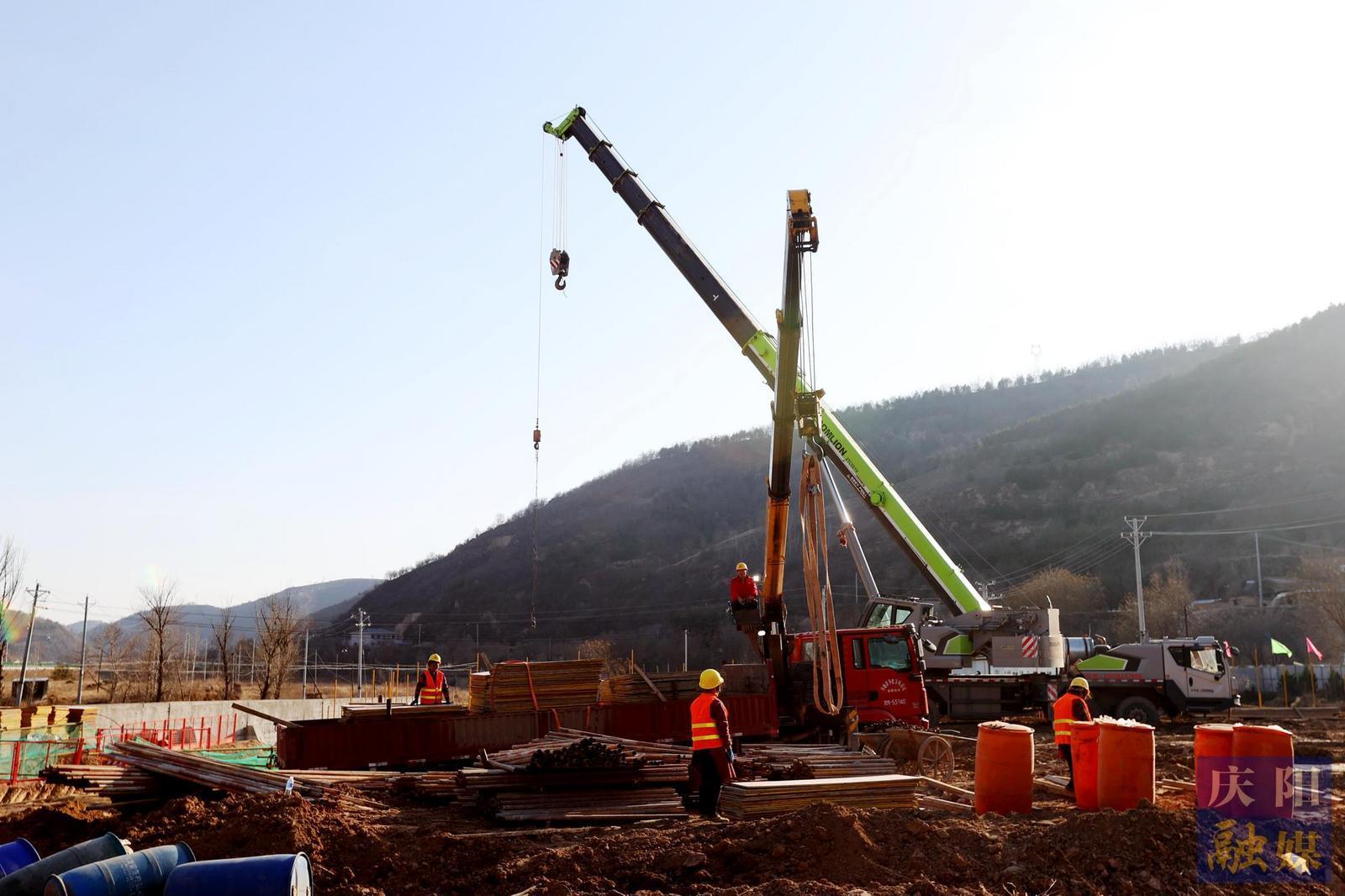 【攝影報(bào)道】華池縣城第二污水處理廠建設(shè)項(xiàng)目全面推進(jìn)