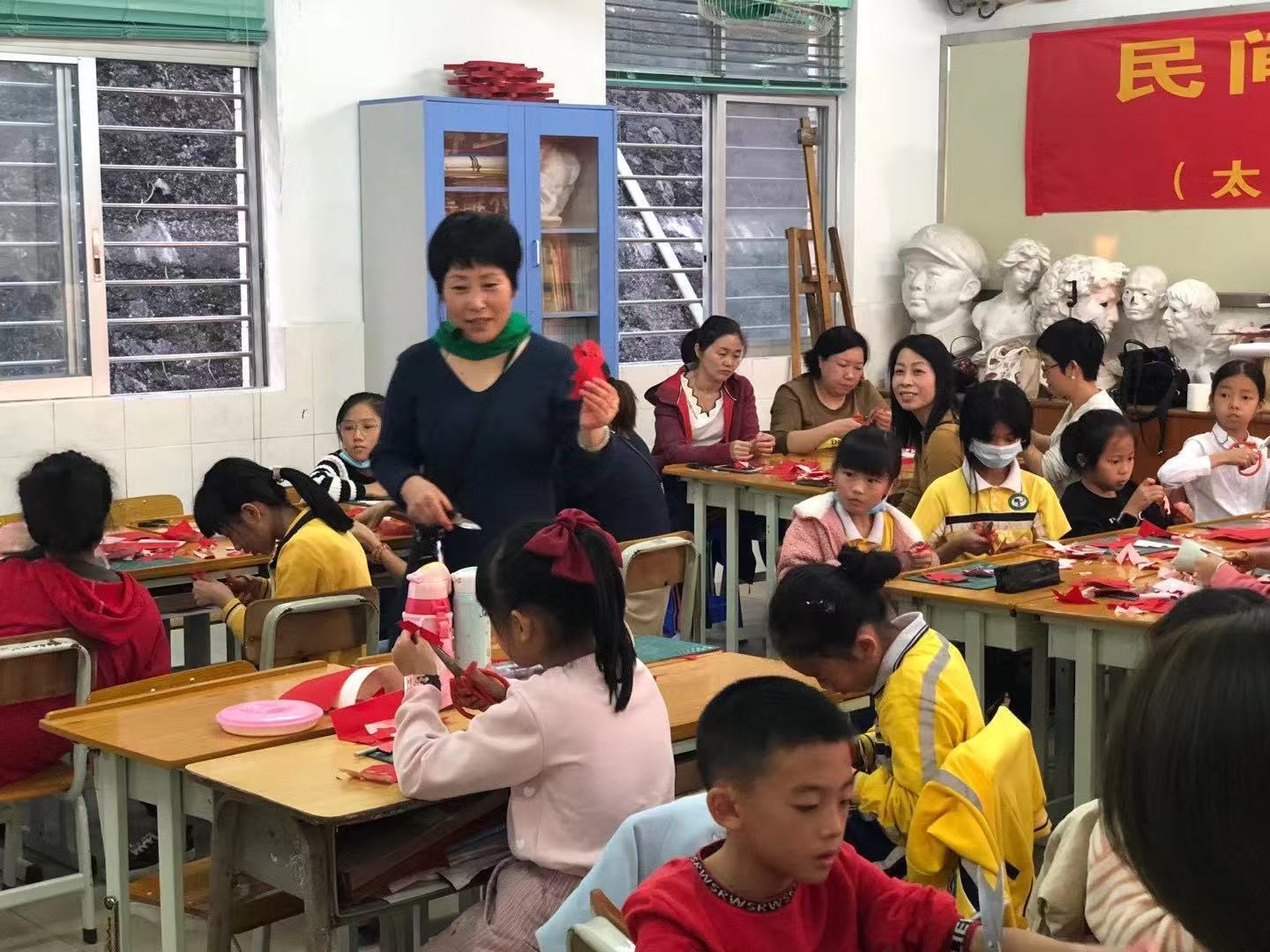 【香約慶陽(yáng) 包容天下】安惠琳：一刀一剪塑乾坤 千雕萬琢續(xù)傳承