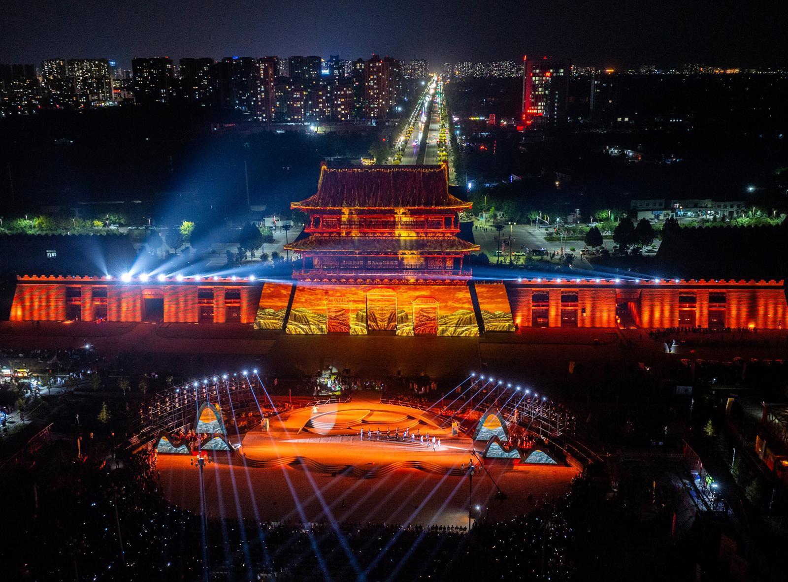 【香約慶陽 包容天下】大型實景舞臺劇“大塬長歌”震撼上演！