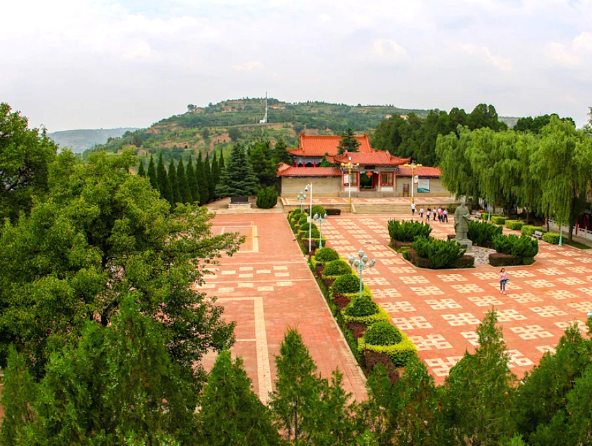 張文進 | 夏登潛夫山