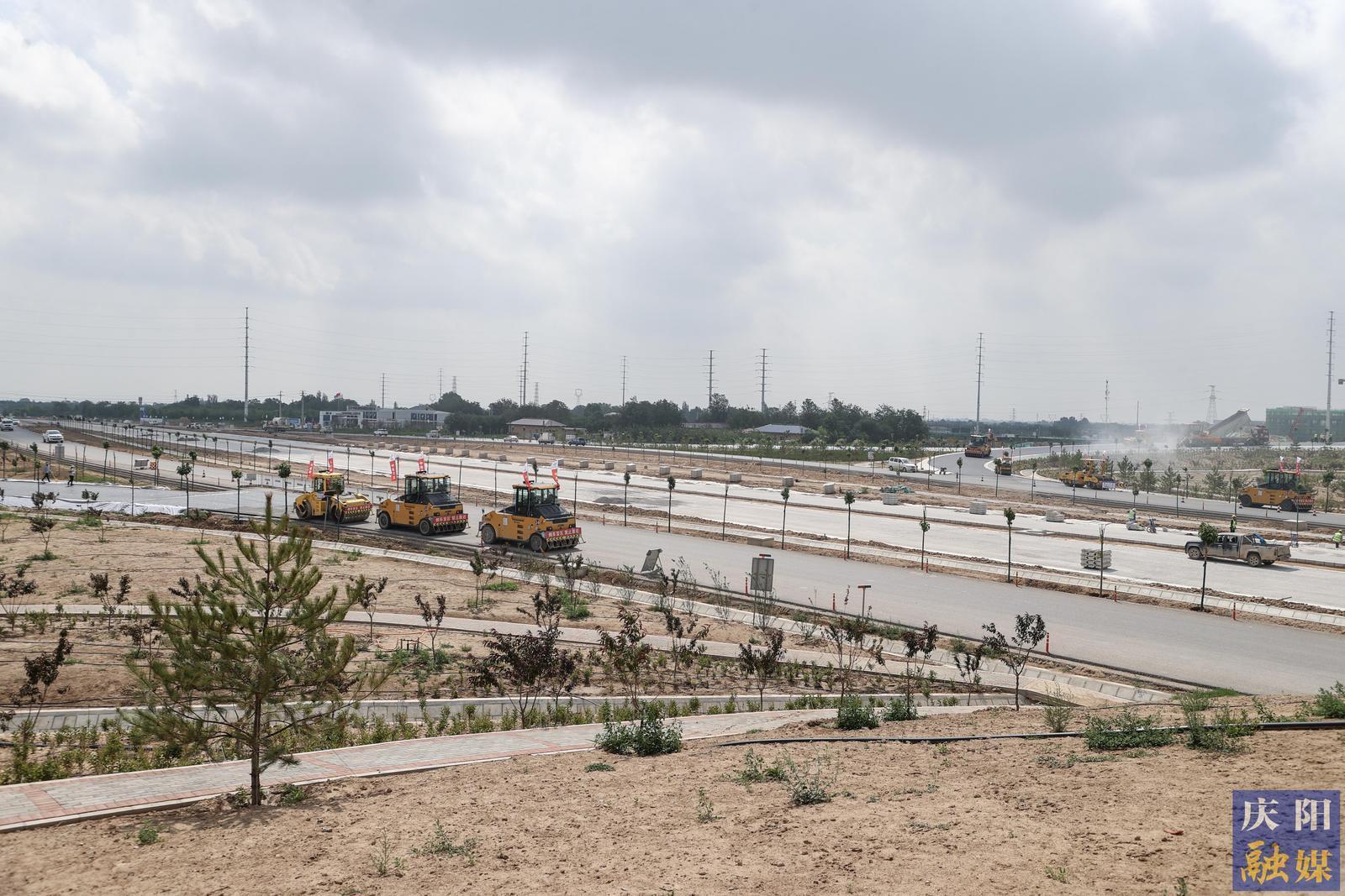 【攝影報(bào)道】慶陽(yáng)G309線西峰東樞紐立交建設(shè)提速 預(yù)計(jì)年底竣工