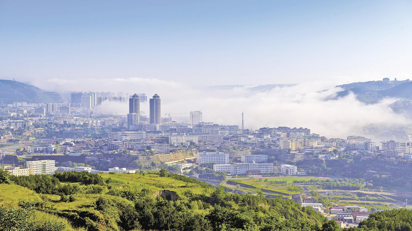 【縣區(qū)觀察·慶城】新潮澎湃起 逐浪向高行——慶城縣2025年上半年經(jīng)濟社會發(fā)展綜述