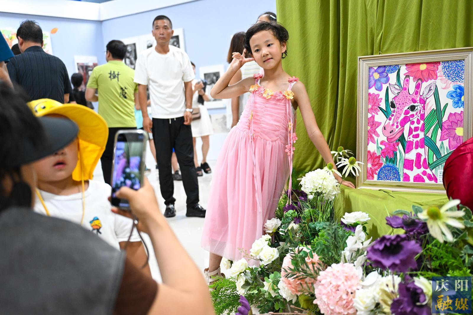 【攝影報道】丹青展童趣 翰墨繪童心——樹蕙學(xué)堂書畫作品展開展