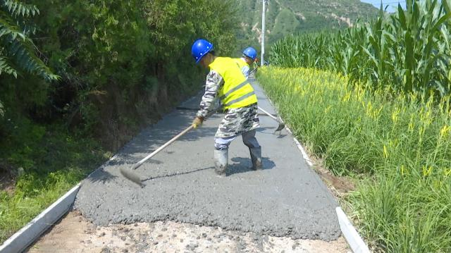 今年合水縣共爭取國家以工代賑資金1920萬元