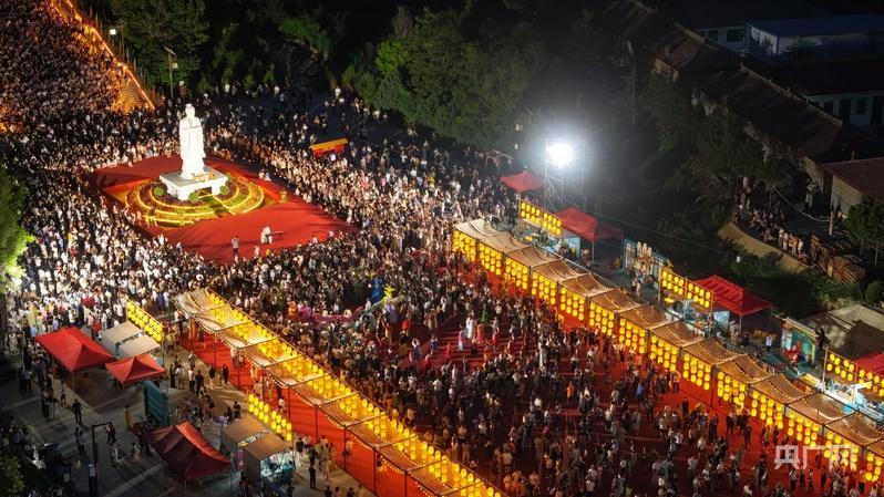 【央廣網(wǎng)】十萬游客聚慶城 千年文脈綻芳華——岐黃周祖文化盛宴燃動盛夏