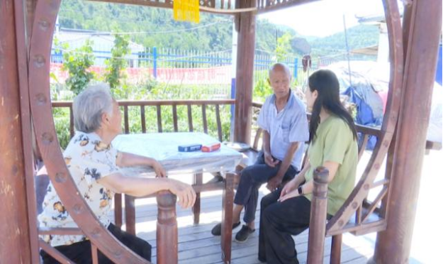 【結(jié)對幫扶 愛心甘肅--合水在行動(dòng)】合水縣蒿咀鋪鄉(xiāng)：結(jié)對關(guān)愛暖人心 點(diǎn)滴真情見擔(dān)當(dāng)