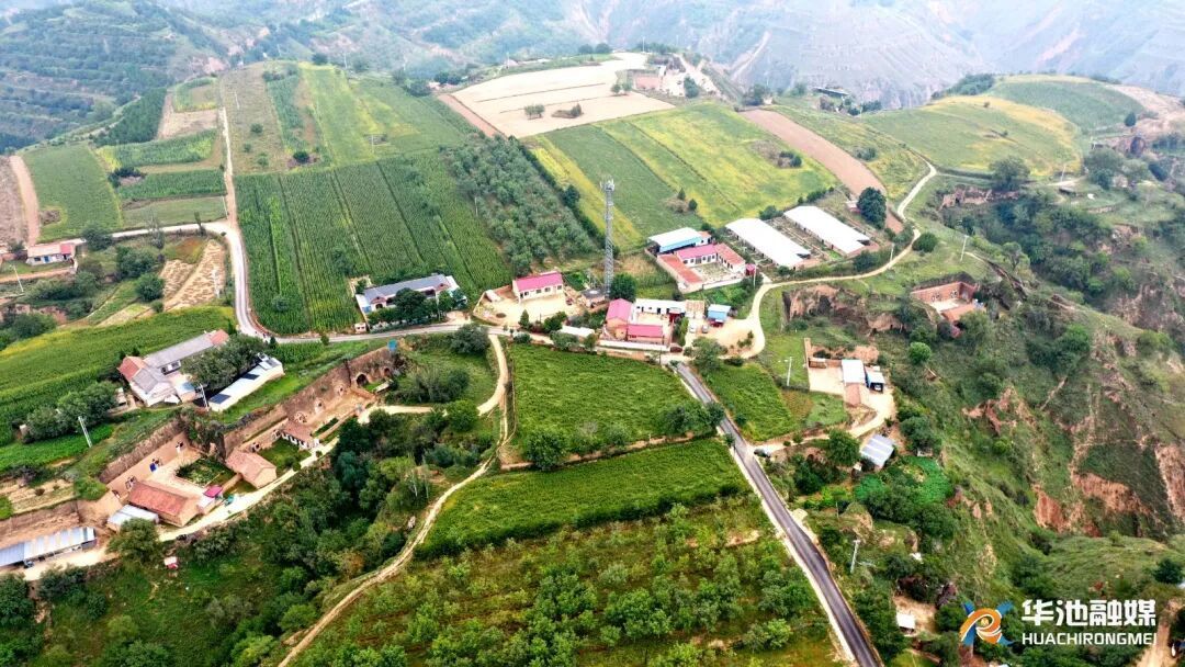 華池：鄉(xiāng)村道路換新顏 出行通暢暖民心