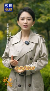 今天是秋分，晝夜均而寒暑平 ，一年中最公平的日子來了，太陽直射赤道，全球晝夜平分 ，天地在這一刻達(dá)成微妙平衡 ，古人說“陽極而陰生”，秋分這個(gè)節(jié)氣正是陰陽相半的智慧結(jié)晶