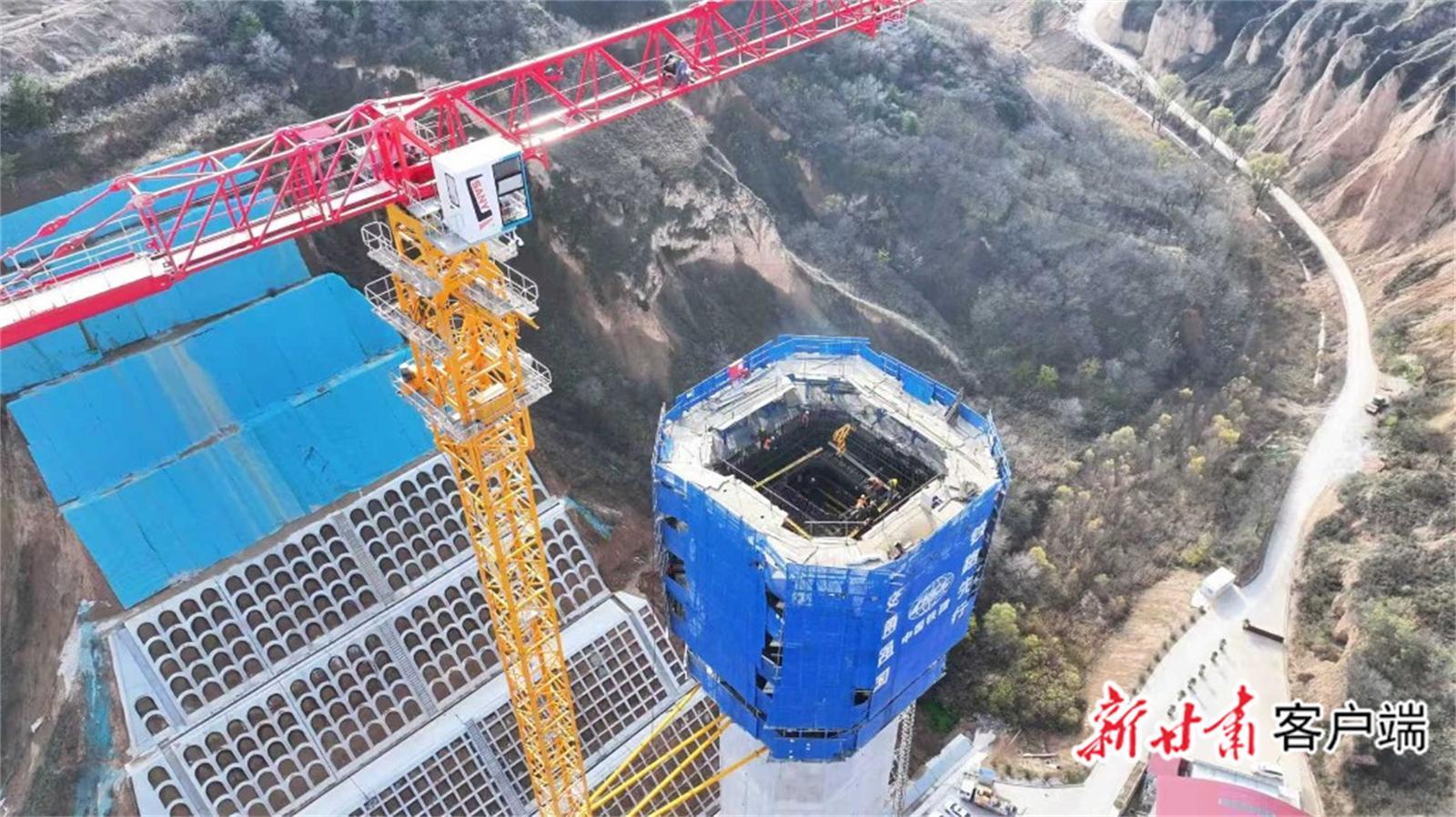 平慶鐵路慶陽(yáng)境內(nèi)一重難點(diǎn)控制性工程取得重要突破