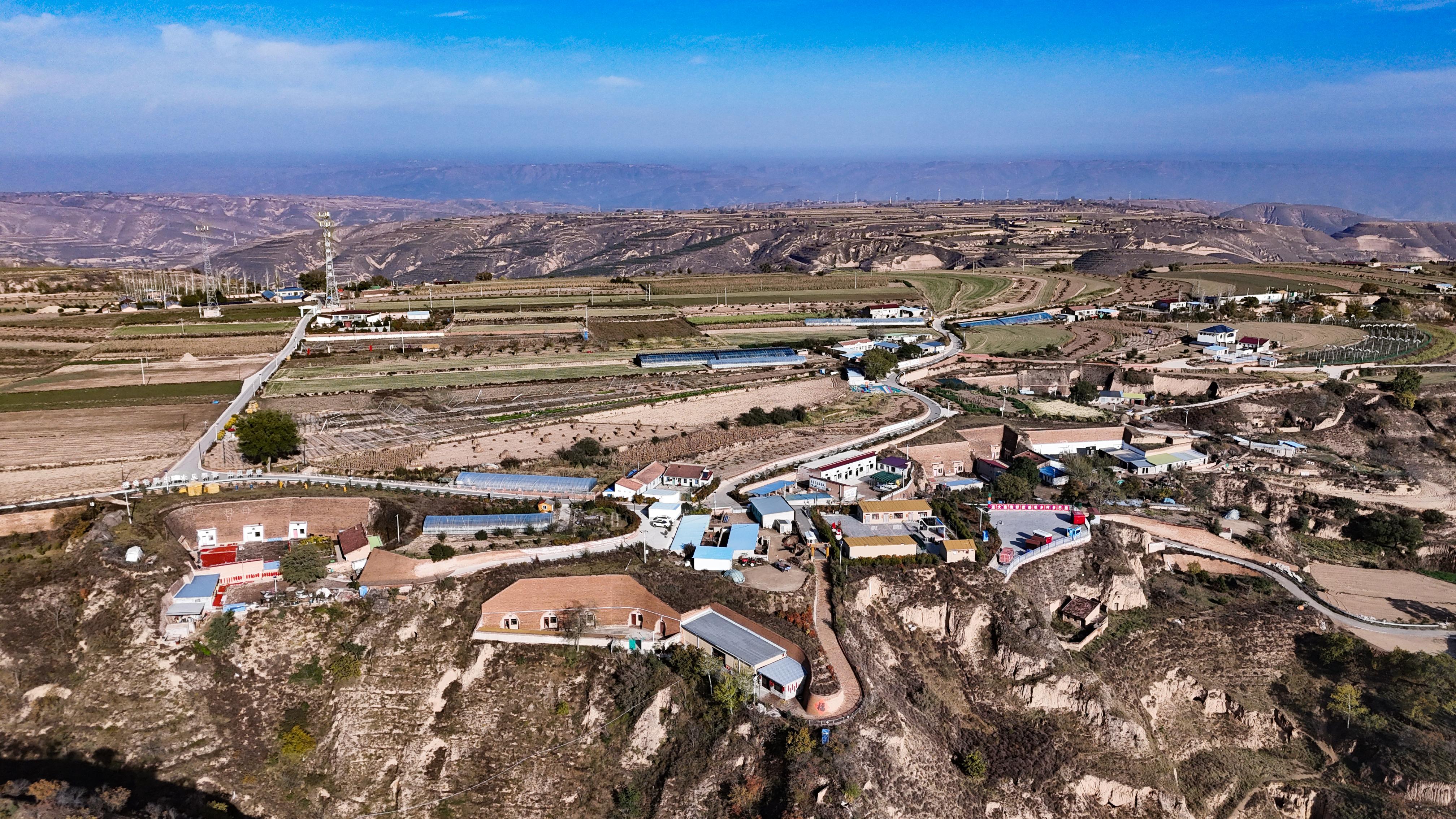 《隴東報》特刊·鄉(xiāng)村振興｜黃土塬上起新景：慶陽高質量發(fā)展下的鄉(xiāng)村實踐