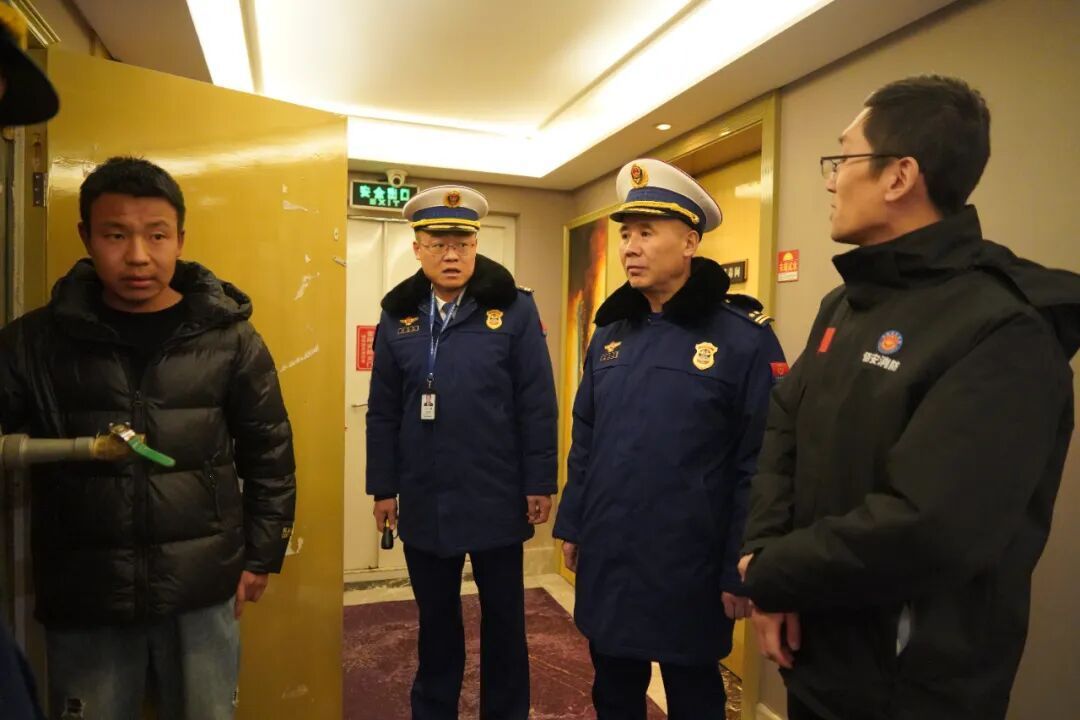 慶陽(yáng)消防開(kāi)展夜查行動(dòng)全力筑牢冬季消防安全防線