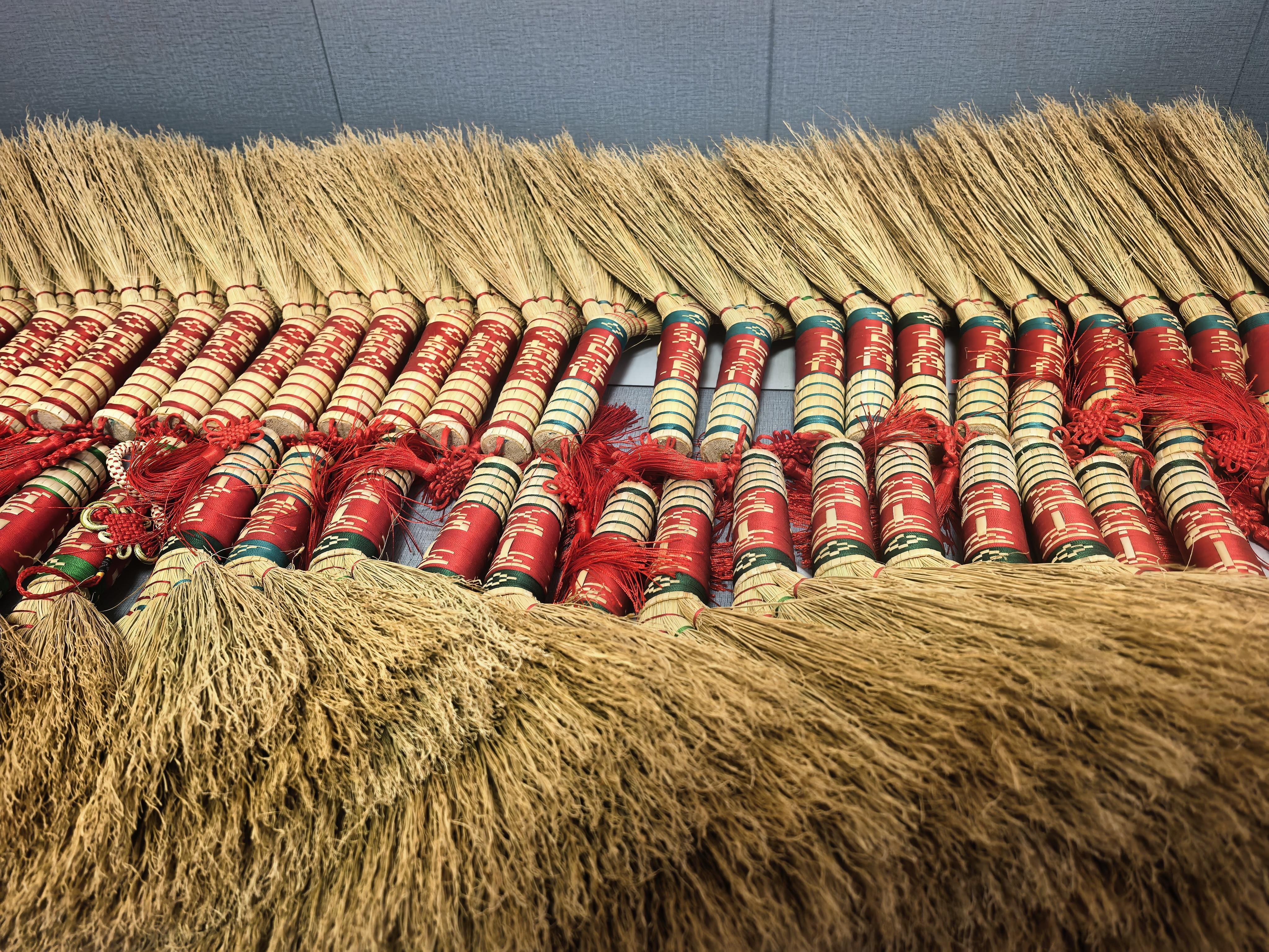 環(huán)縣李相玉：一雙指尖，讓千年高粱笤帚“掃”進(jìn)全網(wǎng)