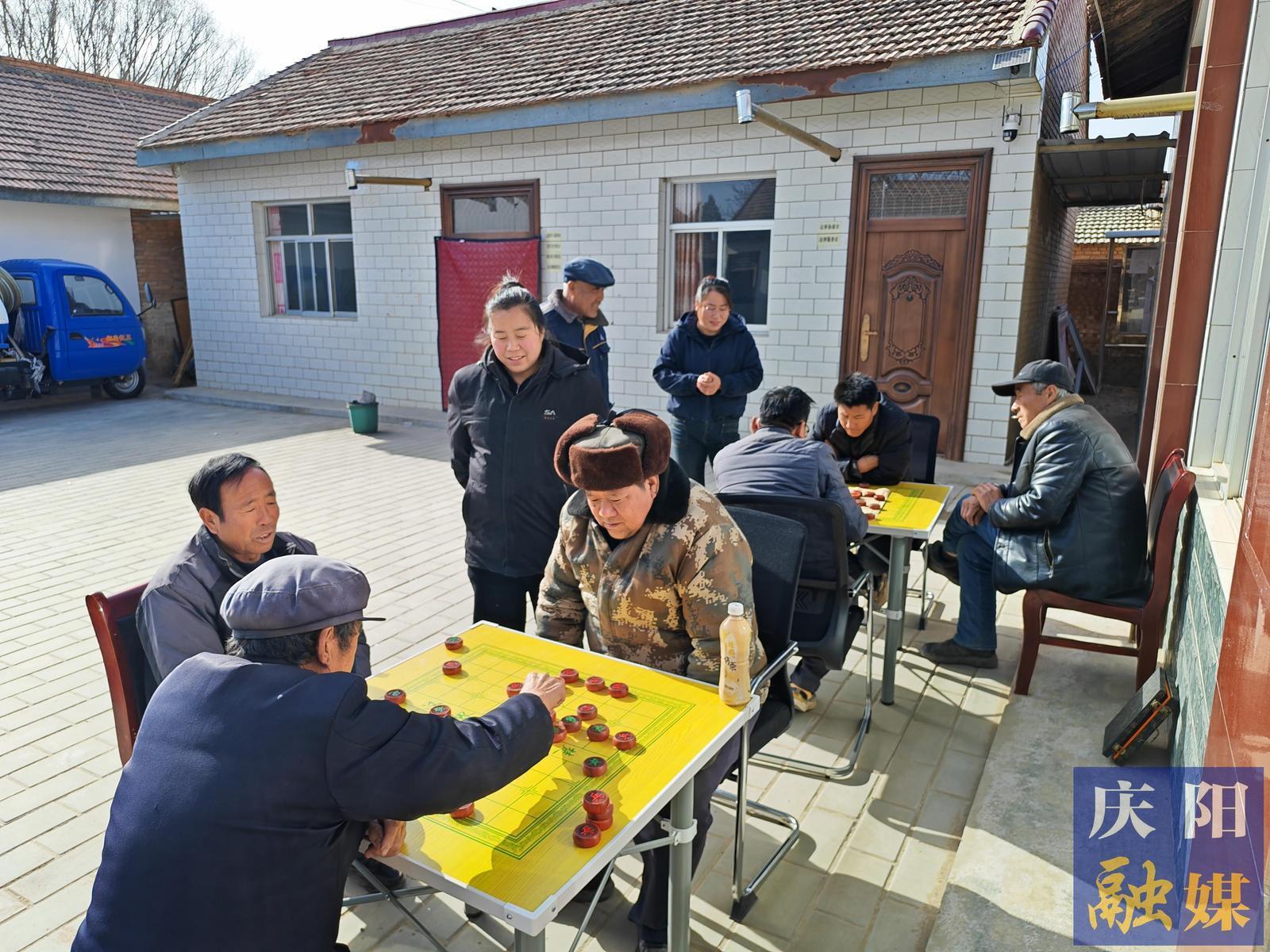 “棋王”爭霸點燃冬閑熱情 “鄉(xiāng)弈”新風繪就振興畫卷 ——鎮(zhèn)原縣唐家塬村首屆棋王挑戰(zhàn)賽展現(xiàn)鄉(xiāng)村治理新氣象