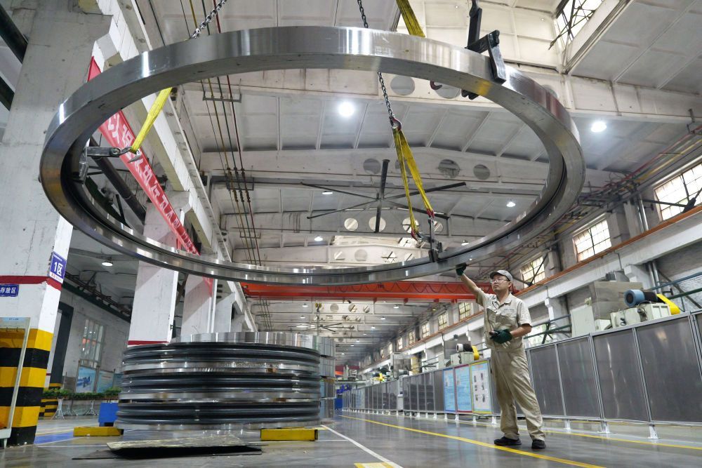 習(xí)近平總書(shū)記關(guān)切事｜固本強(qiáng)基，做實(shí)做強(qiáng)實(shí)體經(jīng)濟(jì)